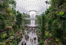 Top 10 Most Breathtaking Airports in the World