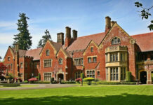 10 Fairytale Castle Hotels around the World