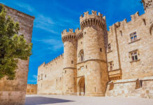 Top 10 Most Beautiful Old Towns in Greece