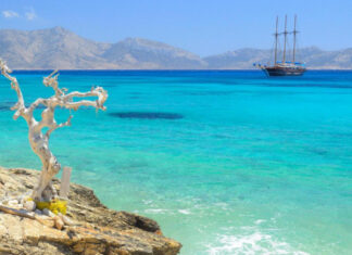 Sailing in Greece- The Islands You Really Cannot Miss!