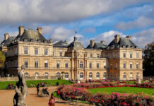 Top 10 Must-See Places in Paris