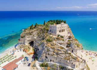 10 Best Beach Towns In Italy With The Prettiest Views