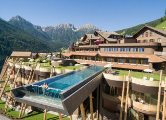 Top 7 Hotels with Stunning Infinity Pools in the Italian Alps