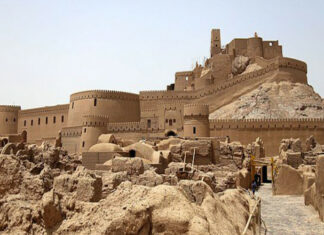 Top 10 Oldest Castles in the World