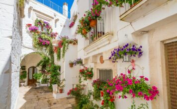 15 Charming Italian Towns You Should Visit (Before They Get Busy!)